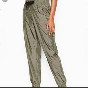 NWT Victoria’s Secret Shimmering Taffeta jogger